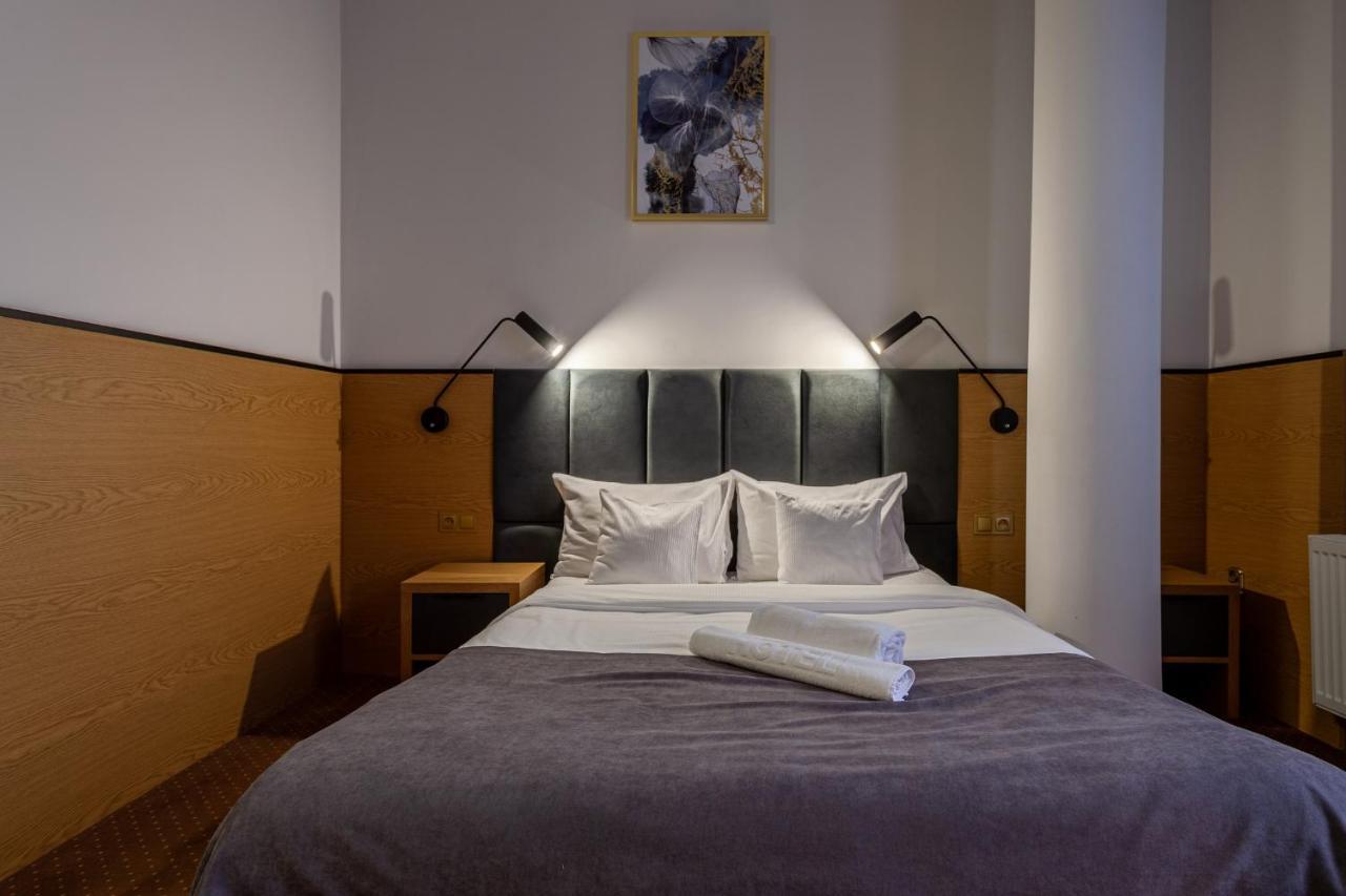 Hotel Poniatowski Ράντομ Εξωτερικό φωτογραφία