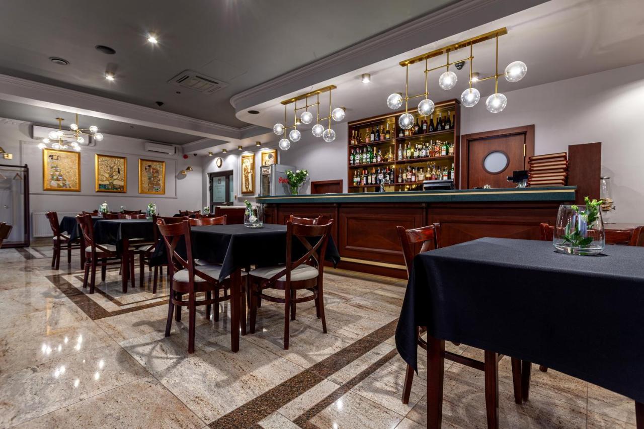 Hotel Poniatowski Ράντομ Εξωτερικό φωτογραφία